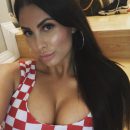«Скрывал секс-бомбу»: В Сети обсуждают жену славящего Украину хорвата «Скрывал секс-бомбу»: В Сети обсуждают жену славящего Украину хорвата